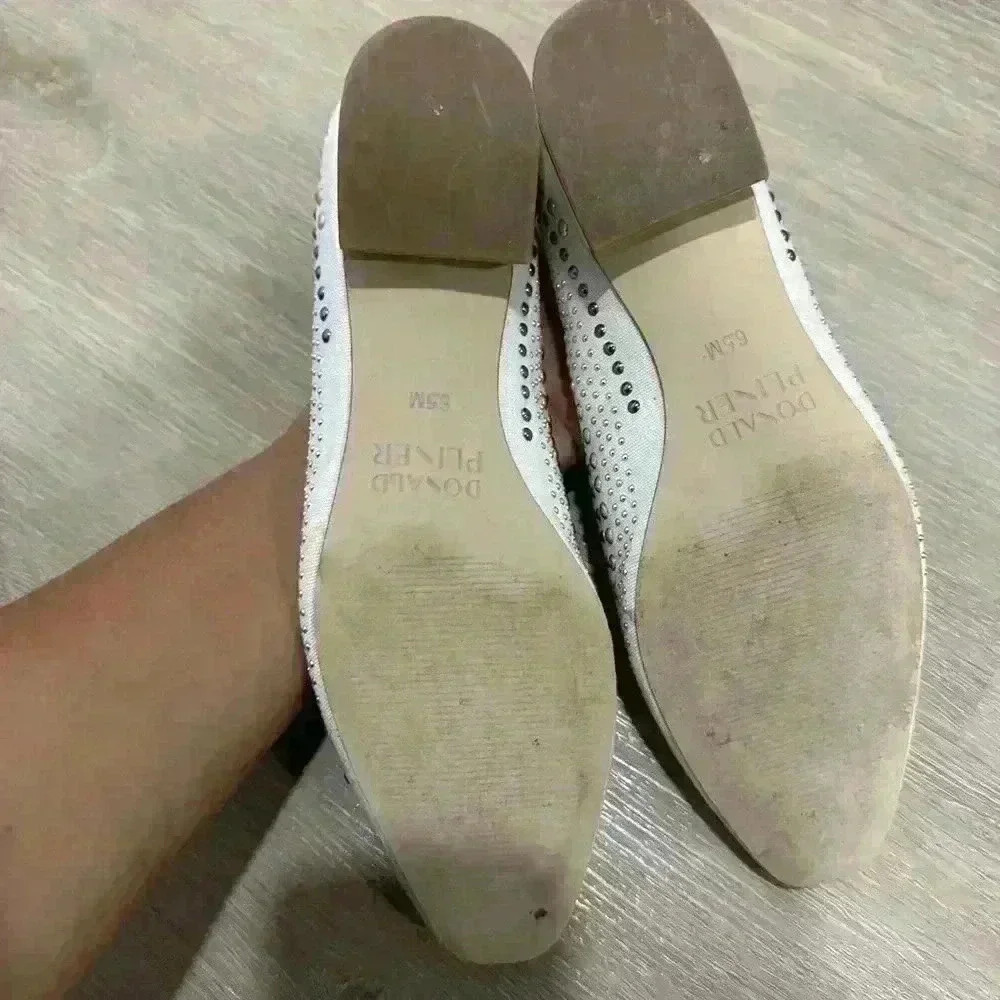 Donald J Pliner Dora Jeweled white Ballerina Flat 6.5 - Picture 4 of 4